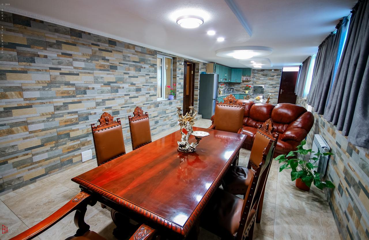 Green Garden Guest House Tskaltubo Bagian luar foto